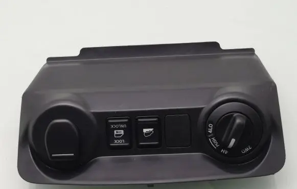 Nissan Navara D23 Multifunctional control switch/knob 682464KJ0A