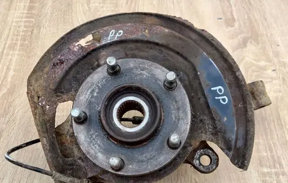 Nissan Qashqai Front wheel hub PIASQAS2