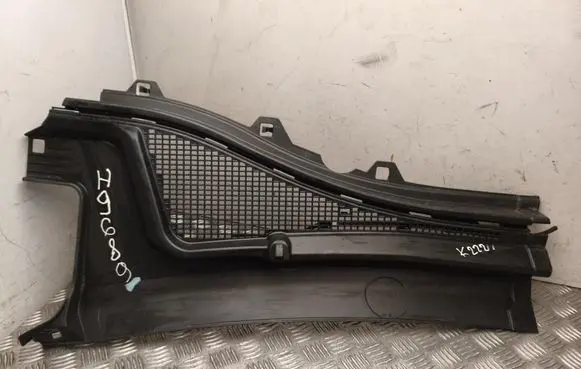 Opel Frontera Wiper trim 5G9867462
