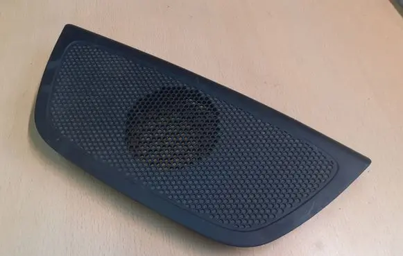 Renault Kadjar Parcel shelf speaker trim grill 281C26527 281C25090 00176165T056