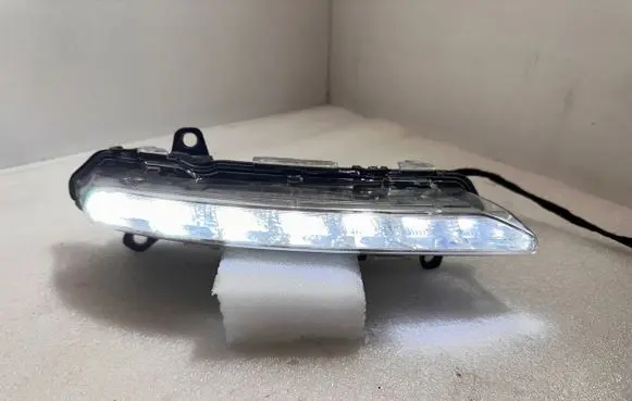 Mercedes-Benz S W221 LED Daytime headlight A2218201058