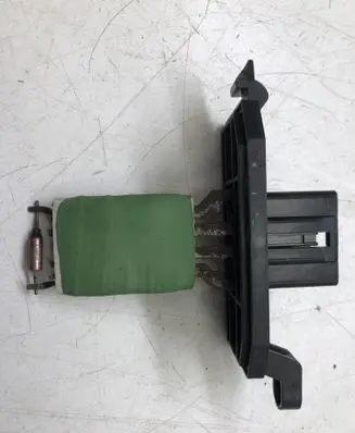 Ford Focus Heater blower fan relay 1R12R29DE 2N23132R46