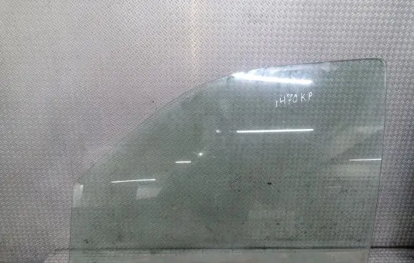 Dodge Durango Front door window glass four-door