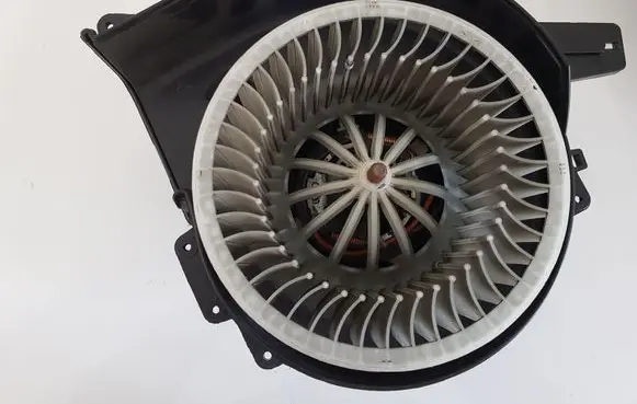 Volkswagen Fox Heater fan/blower 6Q1819015G