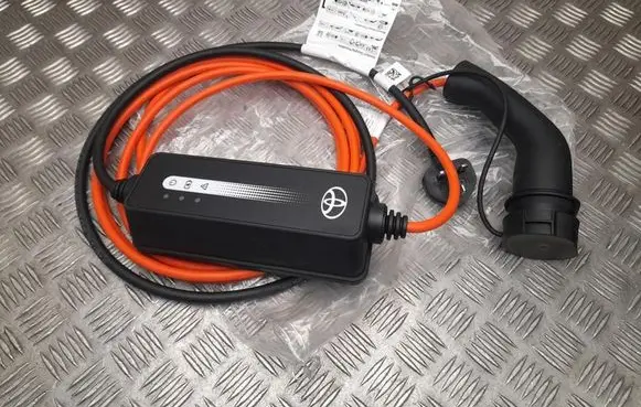 Toyota C-HR II Electric car charging cable G9060YM131