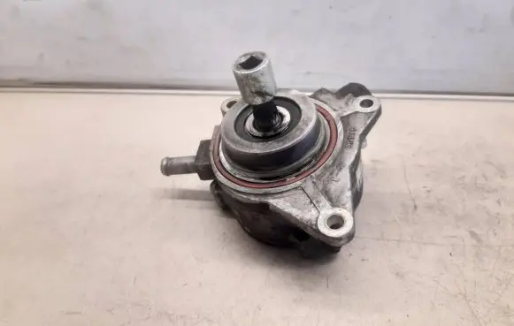 Nissan Navara D40 Vacuum pump 14650EB30A X2T56671A