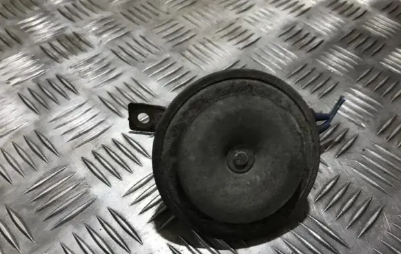 Mitsubishi Carisma Horn signal