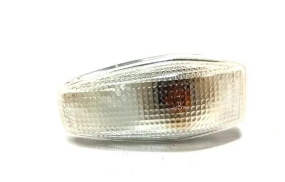 Hyundai Trajet Front fender indicator light