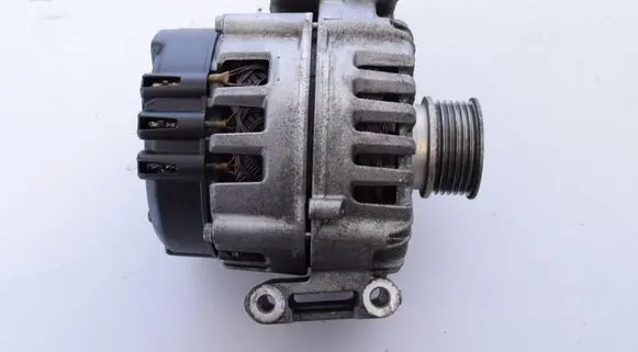 Mercedes-Benz E W213 Generator/alternator A0009061722