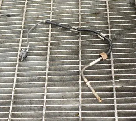 Mercedes-Benz C W204 Oil temperature sensor A0081532728