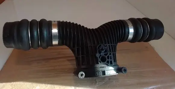 Porsche Cayenne (9PA) Intercooler hose/pipe 7L5145770