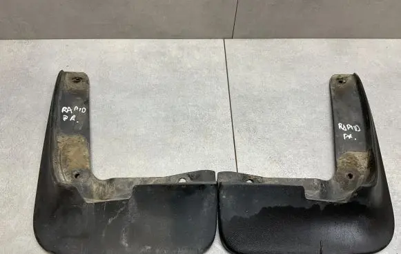 Front mudguard