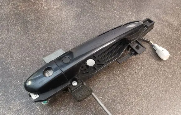 Mazda 3 II Front door exterior handle