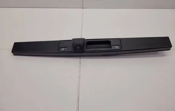 Trunk door license plate light bar
