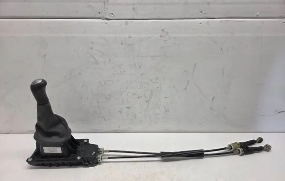 Dacia Duster Gear shifter/selector 8200760429D