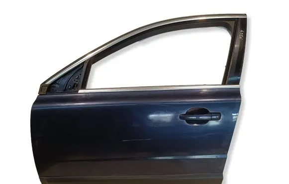 Volvo XC70 Front door 