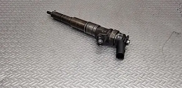 BMW 5 E60 E61 Fuel injector 0445110216 7793836