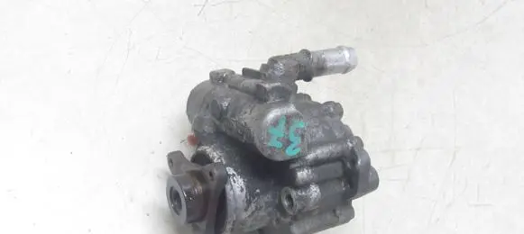 Renault Master II Power steering pump 8200193992