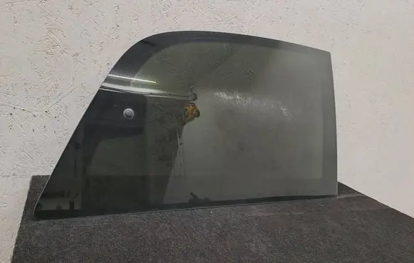 Mercedes-Benz Vito Viano W639 Rear side window A6396700004 43R000016 M75AS2