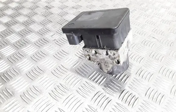 Volkswagen Golf Plus ABS Pump 1K0614517T 1K0907379AA