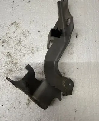 Toyota Avensis T250 Front door upper hinge 