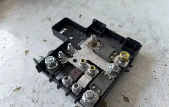 Positive wiring loom