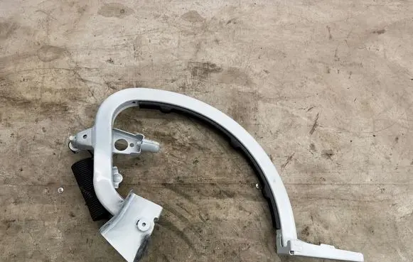 Audi A3 S3 8V Tailgate/trunk/boot hinge 8V5827301C 8V5827301