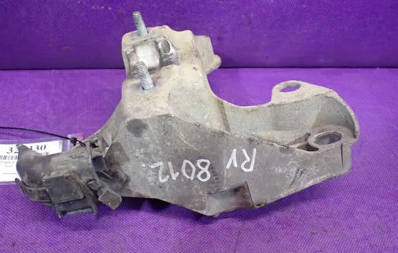 Audi A4 S4 B6 8E 8H Fuel pump bracket 8E0199352