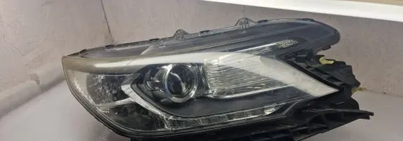 Honda CR-V Headlight/headlamp