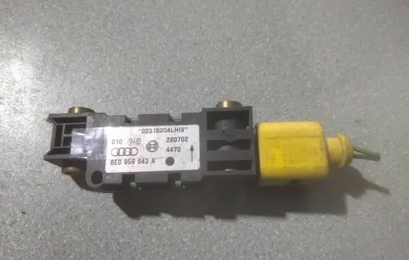 Audi A6 S6 C5 4B Airbag deployment crash/impact sensor 8E0959643A 280702 02318004