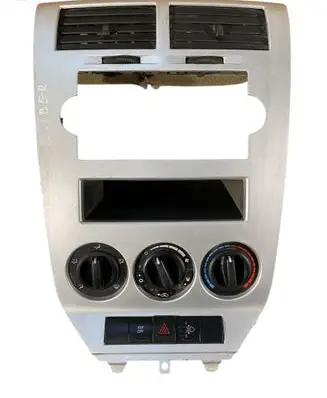 Dodge Caliber Climate control/heater control trim L0049171AB01 0YD501RM 05058307AE