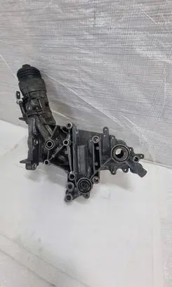 Opel Insignia B Oil filter mounting bracket 55578235