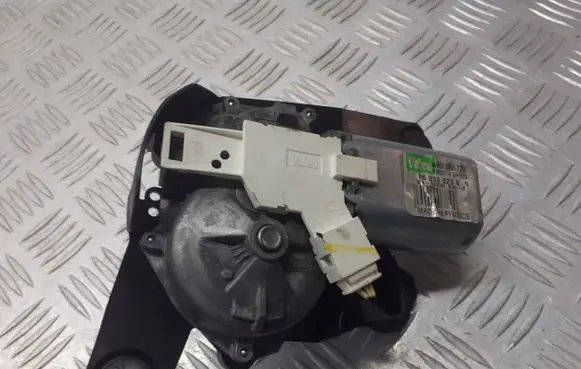 Citroen C3 Rear window wiper motor 9683382380