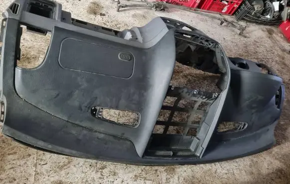 Mercedes-Benz Vito Viano W639 Dashboard P0081305 A6396800287 A6396820098