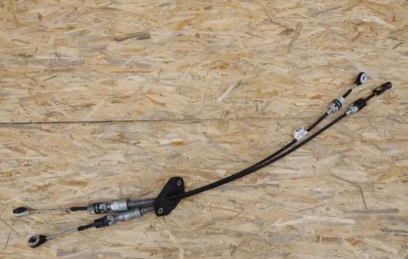 Gear shift cable linkage