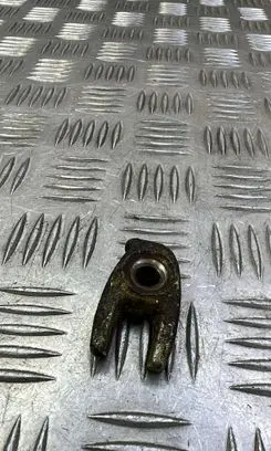 Renault Kadjar Fuel Injector clamp holder 