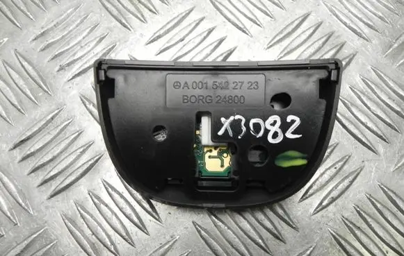 Mercedes-Benz Vito Viano W639 Parking PDC sensor display screen A0015422723 X3082