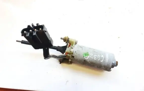 BMW 7 E65 E66 Seat adjustment motor 0130002590 1-1584-01