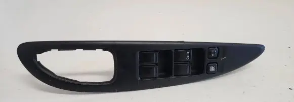Nissan Primera Electric window control switch 25401AV640 C8DD702N 235291