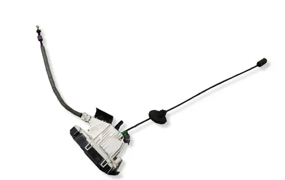 Mercedes-Benz E W212 Front door lock A2047202535 ZGS006