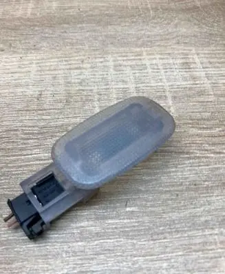 Mercedes-Benz E W211 Other interior light A2118203801 156905 WITHPLUG