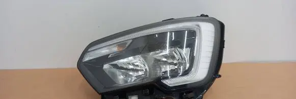 Renault Master III Headlight/headlamp 260607867R