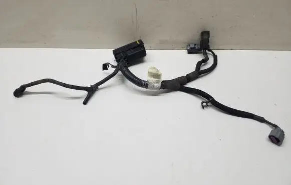 Chrysler Town u0026 Country V ABS module connector plug P68067840AE 68067840AE