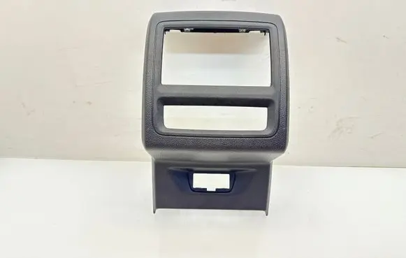 Volkswagen Golf VIII Rear air vent grill 5H0864298A
