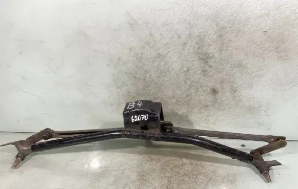 Audi 80 90 S2 B4 Front wiper linkage 