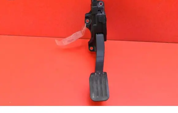 Ford Mondeo MK IV Accelerator throttle pedal 6G92-9F836-RC