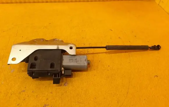 Porsche Panamera (970) Tailgate/trunk/boot lock/catch/latch 97051205303