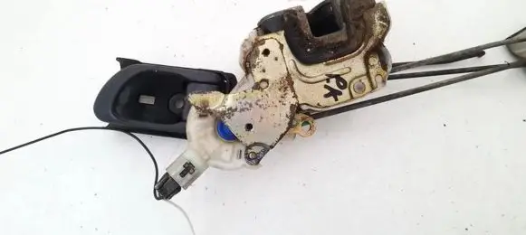 Subaru Legacy Front door lock
