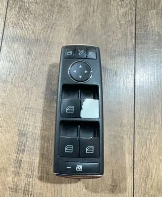 Mercedes-Benz C W204 Electric window control switch A2128208310 901690925111