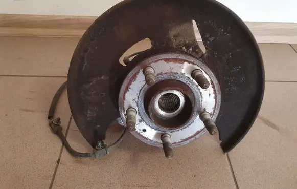 Opel Insignia A Front wheel hub